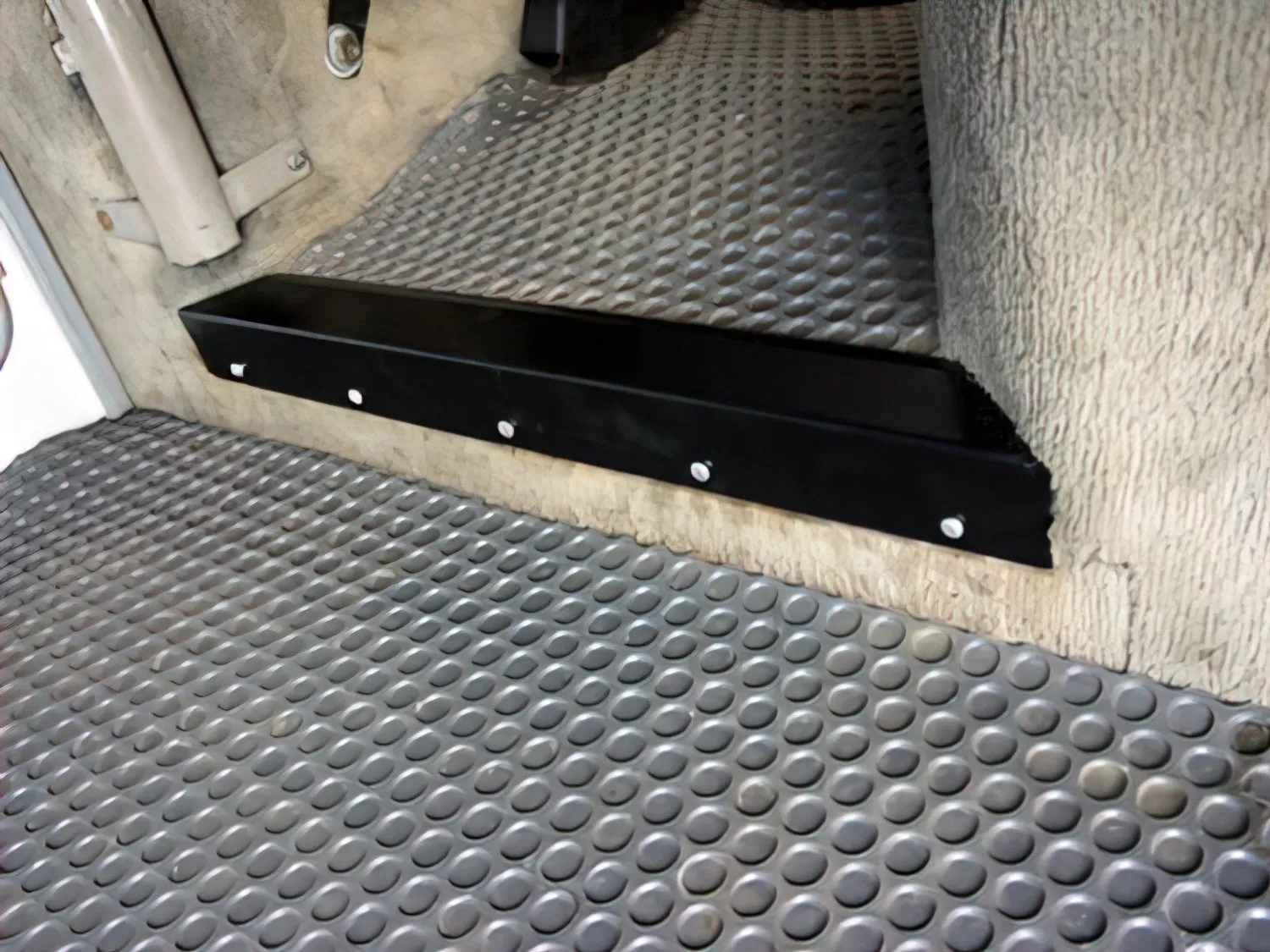 Aisle Trim Piece Kit [Vanagon]