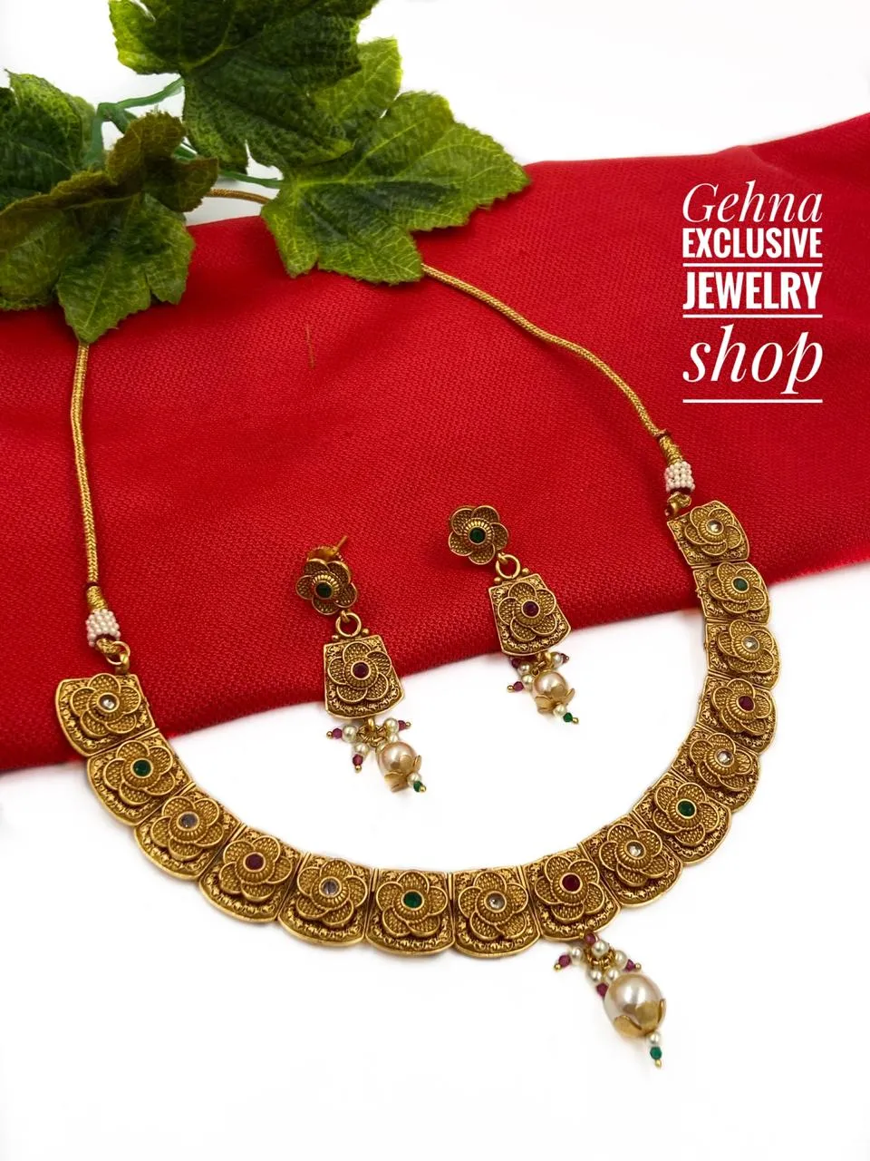 Antique Golden Necklace Set