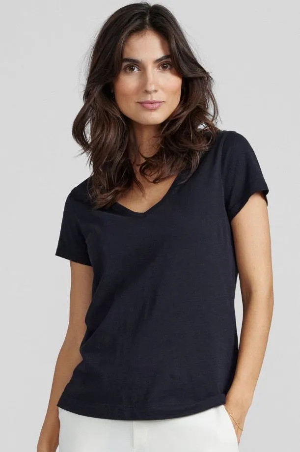 Arden Organic V-SS Tee  | Black | T-Shirt fra Mos Mosh