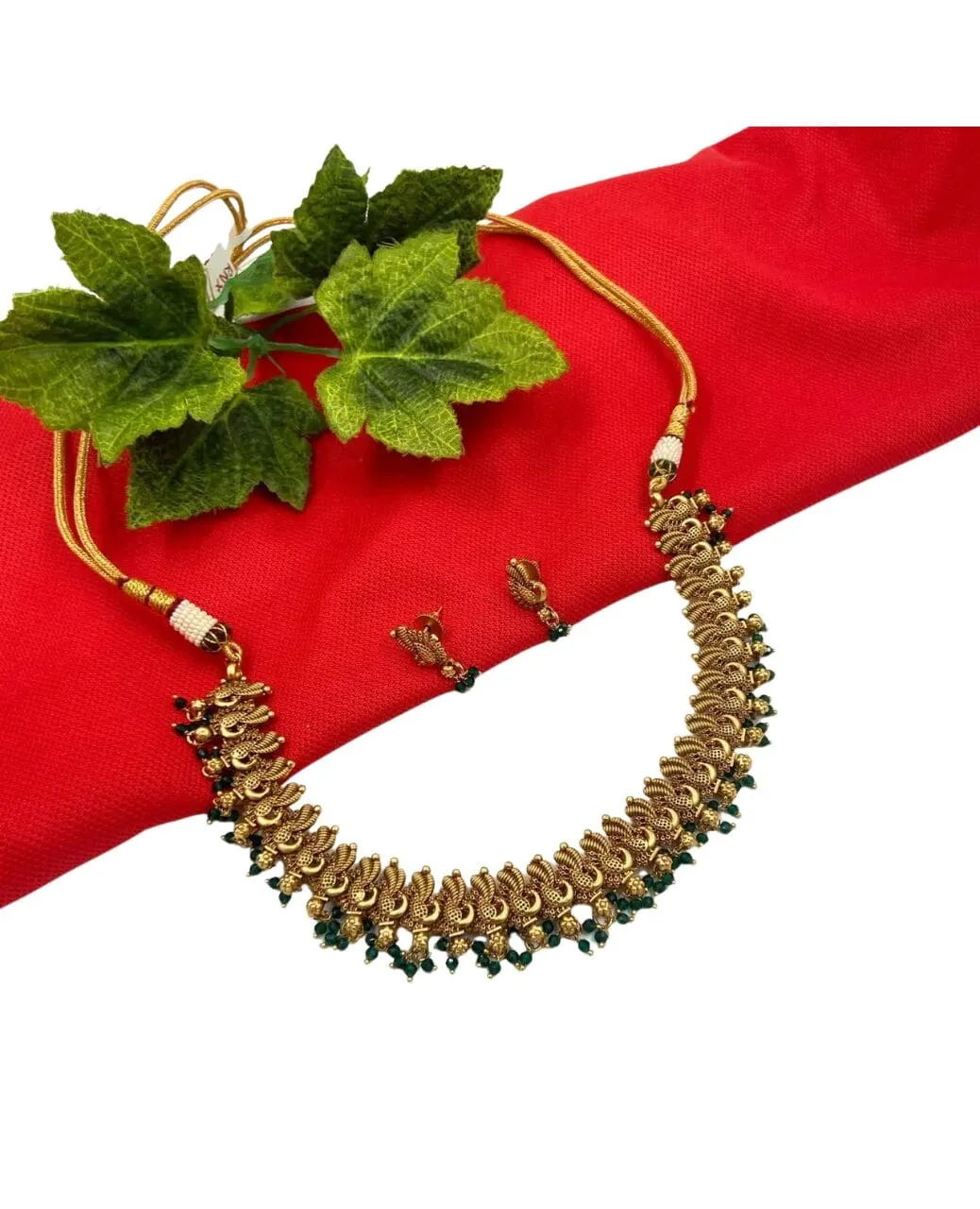 Inaya Golden Necklace set For Women By Gehna Shop