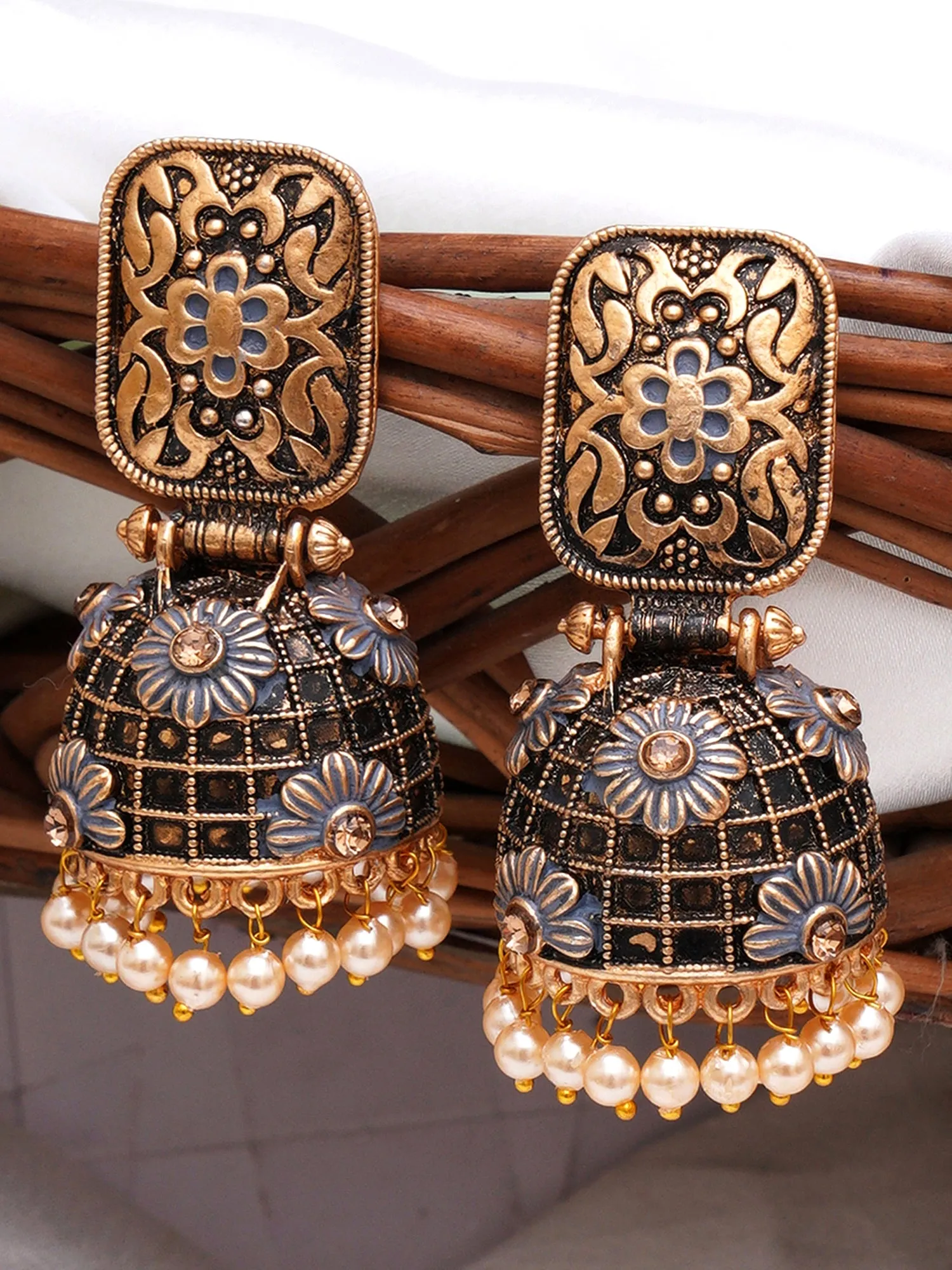 Karatcart Antique Gold Plated Floral Grey Studded Jhumki Earrings for Women