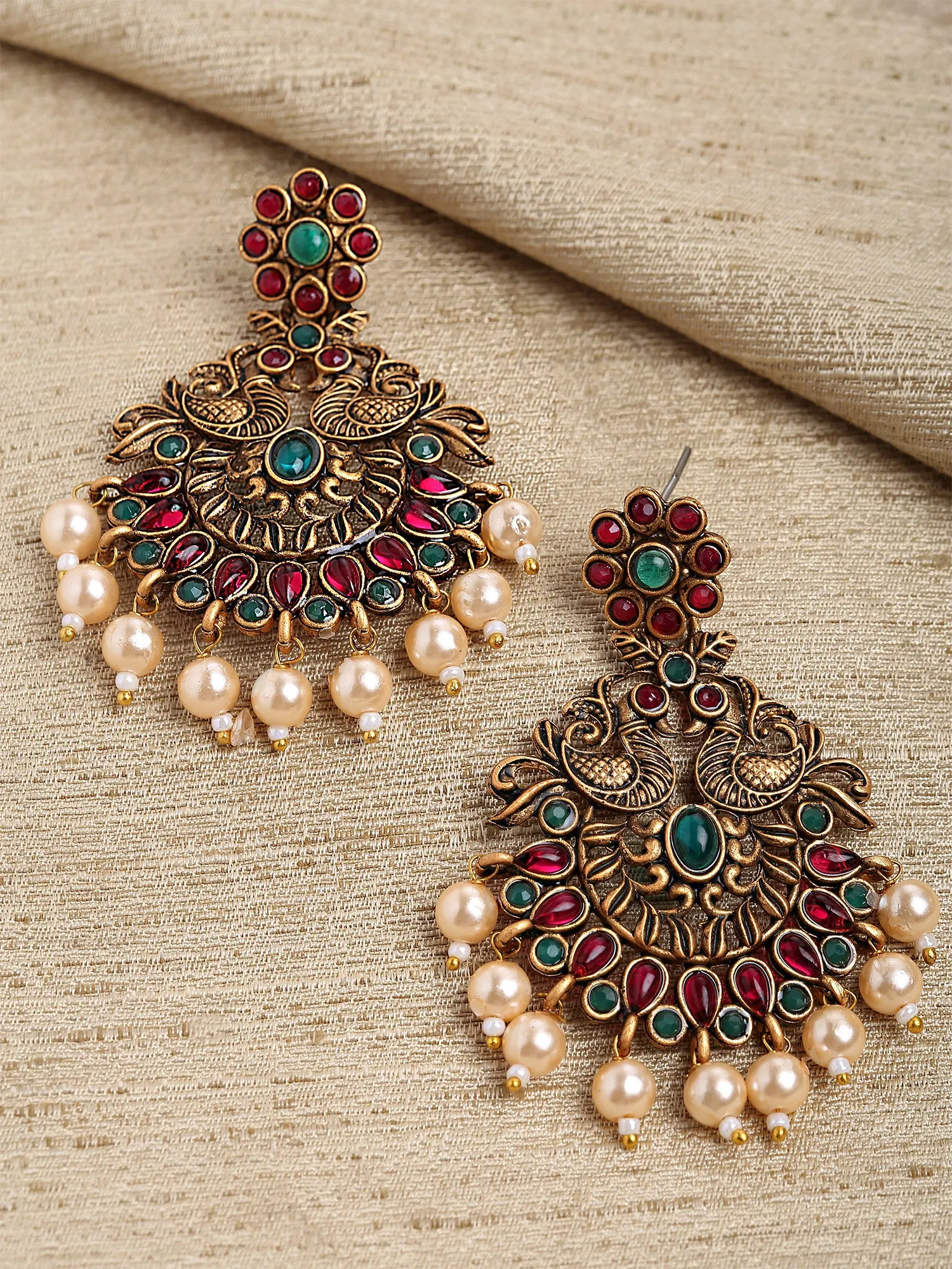 Karatcart Antique Gold Plated Red and Green Kundan Studded Dangler Earrings for Women