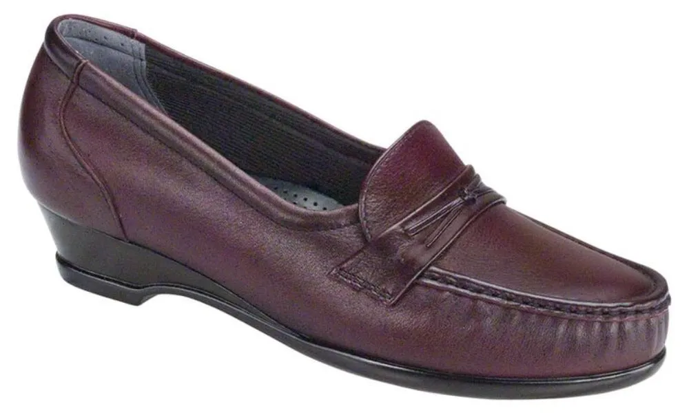 SAS Women's Easier Slip On Loafer Antique Wine